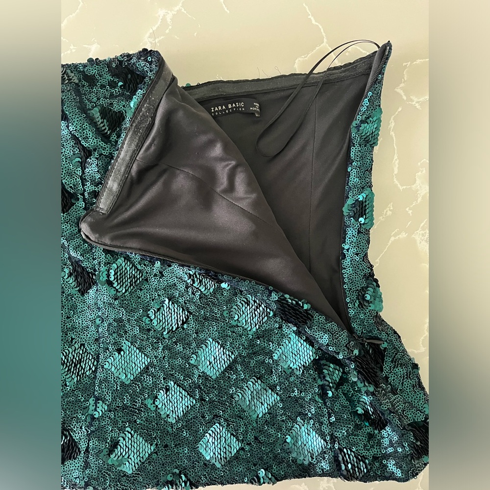 Zara Emerald Green Sequinned Tube Top with Diamond Pattern - Picture 7 of 11
